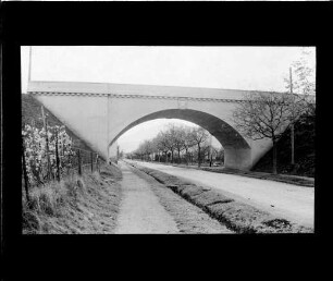 Eisenbahnbrücke in Freiburg