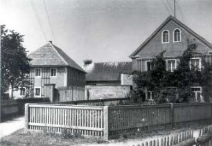 Bauernhof in Brohna : Bauwesen - Wirtschaftsgebäude und Gehöfte. Ort: Bronjo / Brohna. Gehöft.