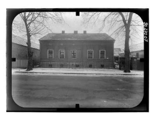 Langerwisch (Michendorf-Langerwisch), Straße der Einheit (Neu-Langerwisch) 31 (34 ?). Gehöft. Wohnhaus. Straßenfront