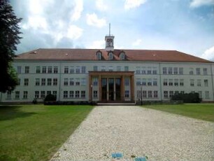 Eisenhüttenstadt: Gesamtschule 3 mit gymnasialer Oberstufe