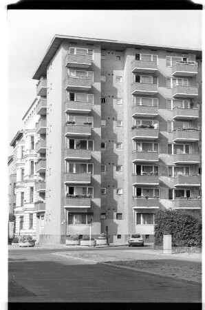 Kleinbildnegativ: Schwiebusser Straße, 1984
