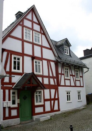 Fachwerkwohnhaus ''fuchse höhl''; Herborn, Schulberg 18, Schulberg