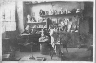 Die Bildhauerin Etha Richter in ihrem Atelier auf der Eisenstuckstraße in Dresden-Südvorstadt