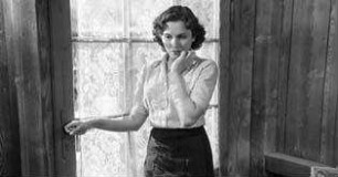 Frau im Strom