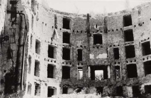 Zerstörungen Zweiter Weltkrieg - Stadtgebiet. Badisches Staatstheater (früher Badisches Landestheater)