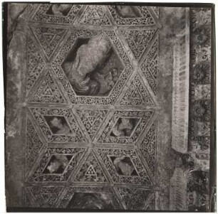 Decke des Peristyls, Baalbek: Detail