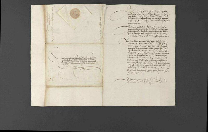 Pfalzgraf Wolfgang berät sich Herzog Christoph von Württemberg, wie er sich bezüglich des ihm nach dem Tode Ottheinrichs zugefallenen Fürstentums Pfalz-Neuburg beim Reichstag mit der Abstimmung für die beiden Herzogtümer Zweibrücken und Neuburg und wegen des Vorsitzes mit Bayern zu verhalten habe, worüber sich der Herzog ein Gutachten von seinen Räten erstellen lässt, dem Pfalzgrafen teils persönlich antwortet und teils auf eine Zusammenkunft in Augsburg vertröstet. Auf der Rückreise von Augsburg wird der Herzog vom Pfalzgrafen nach Lauingen eingeladen und bekommt ein paar Stuten geschenkt.