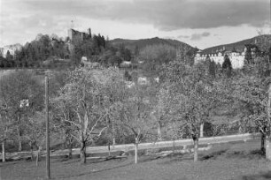 Burg Baden : Die Ruinen der Burg Baden in Badenweiler.