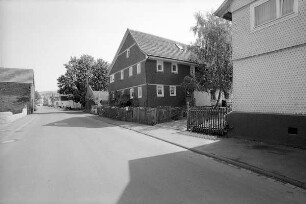 Fachwerkhaus (Fachwerkhaus); Hünfeld, Raiffeisenstraße 6