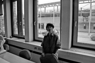 Günther, Barbara: Kreisarchivarin im Benutzerraum