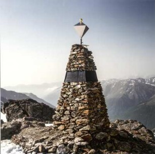 Ötzi-Denkmal