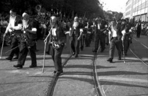 Basel (Schweiz): Bauern in Tracht