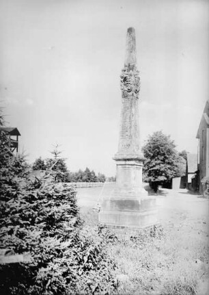 Distanzsäule : Doberlug-Kirchhain, Hauptstraße. Distanzsäule (1736)
