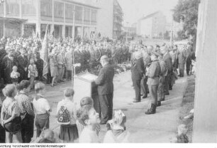 Dresden, u.a. Ausstellung - Residenzschloss, Georgentor - Gedenkstein für Julian Grimau - Straßenumbenennung zu Ehren Louis Braille - Zeltlager, Juli - Dezember 1966