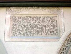 Stadtbild - Haus Hauptstrasse 36-Steintafel-mit Text aus dem Jahr 1609