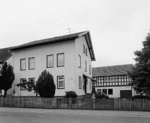 Pfarrhaus und Pfarrscheune; Lauterbach, Unterdorf 5