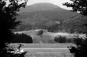 Belchenstraße mit Blick auf den Belchen