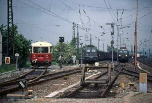 Vaihingen/Enz-Nord Lok 140 680 GüterzugLok 140 056 VT 04