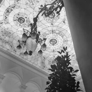 Wandleuchte im Festsaal des Grandhotels Pupp in Karlsbad (Karlovy Vary)