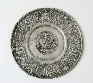 Teller mit Darstellung der Auferstehung Christi