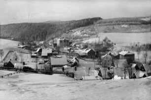 Steinbach am Abzweig nach Schmalzgrube : im Hintergrund die Bartzsch-Fabrik