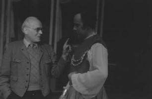 Szenenbilder aus der Komödie "Amphitryon 38" von Jean Giraudoux im Theater am Kurfürstendamm in Berlin