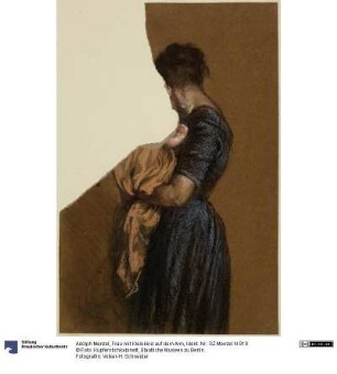 Frau mit Kleinkind auf dem Arm