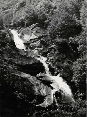 Wasserfall im Val Verzaska
