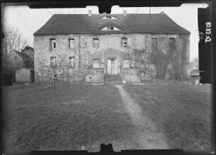 Badingen (Zehdenick-Badingen), Dorfstraße 46. Festes Haus (Erweiterung M. 16. Jh.). Haupteingangsseite