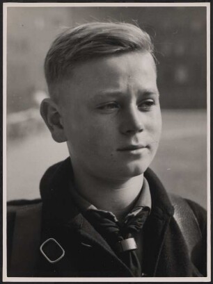 Portrait eines Hitlerjungen, der an der Fahrt mit dem Schulheimschiff "Hans Schemm" teilnimmt