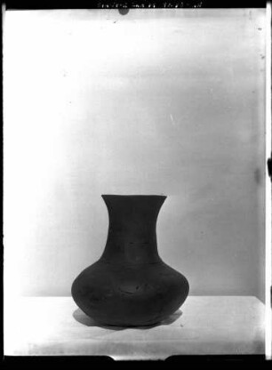 Tonkrug aus Fürstinnengrab der Latene-Zeit in Oberwittighausen, im Museum Tauberbischofsheim