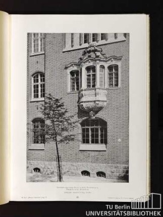 45. Gymnasium zum Grauen Kloster in Berlin, Klosterstrasse 73. Erkerpartie an der Klosterstrasse. Architekten: Matzdorff & Högg, daselbst.