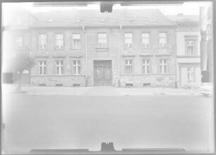 Neuruppin, Steinstraße. Wohnhaus. Straßenfront