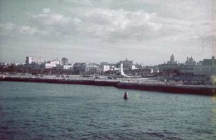 Kuba, Havanna. Blick vom Schiff auf die Altstadt