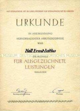 Urkunde zur Medaille "Für ausgezeichnete Leistungen"