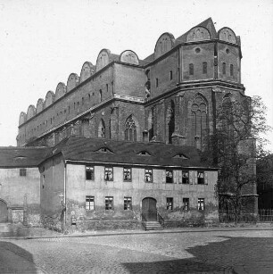 Halle (Saale), Dom, urspr. Dominikaner-Klosterkirche St. Pauli, von Südosten; Umbauten 1519-1526 nach Erhebung zum Neuen Stift; Bastian Binder (Umbau)