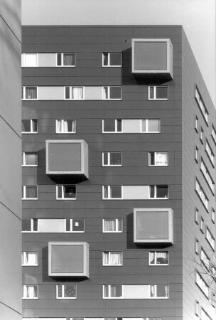 Dresden-Südvorstadt, Hochschulstraße 46. Studentenwohnheim (um 1980) . Ansicht von der Hochschulstraße