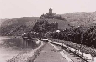 Cochem (Mosel), Blick auf Ort und Burg