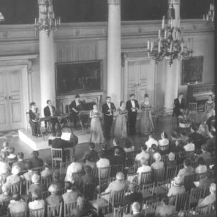Konzert des Ensembles Madrigal Moskau im Rahmen der Veranstaltungsreihe "Dresdner Sommer" im Kuppelsaal von Schloß Pillnitz, 6. Juni 1970