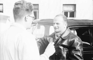 Bukarest: Gespräche am Auto, Ingenieur-Chauffeur Boila