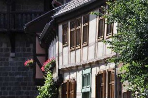 Quedlinburg - Sanierte Fachwerkhäuser : Sanierte historische Fachwerkhäuser in der Goldstraße. Aufgenommen in Quedlinburg am 17. Juli 2012