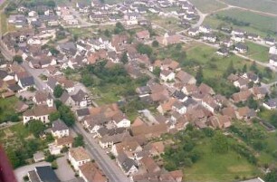 Norsingen: Ortsbild mit B 3