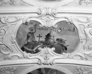 "Vera sapientia demonstratur", Allegorien der Weisheit mit Bezug auf die Klosterbibliothek — Insignien geistlicher unf weltlicher Würdenträger: "Dii laboribus omnia vendunt"