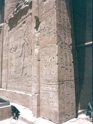 Ägypten. Edfu. Horus-Tempel (237-57ante). Flachrelief