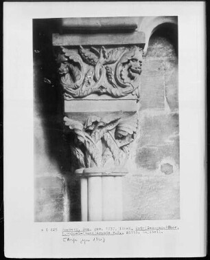 Mittleres Kapitell der 1. Doppelarkade von Norden