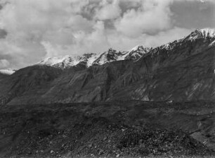 Moräne : Vermutlich eine Moräne nahe eines Gletschers im Tian Shan Hochgebirge