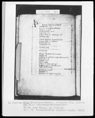 Arenberg-Sakramentar — Kalenderseite Oktober, Folio 7verso