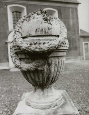 Grabmal der Familie Friedrich M. Fisher