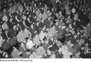 Publikum der Festivität zum 60jährigen Bestehen der Leipziger Volkszeitung