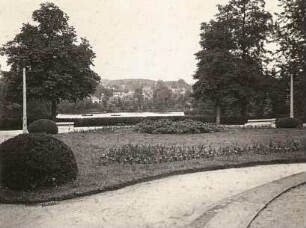 Bad Elster. Gondelteich. Blick vom Floratempel im Kurpark